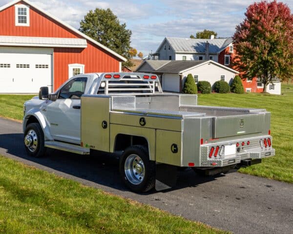Martin 98"x110" Gooseneck Service Body – Fits 60" CA Cab and Chassis - Image 13