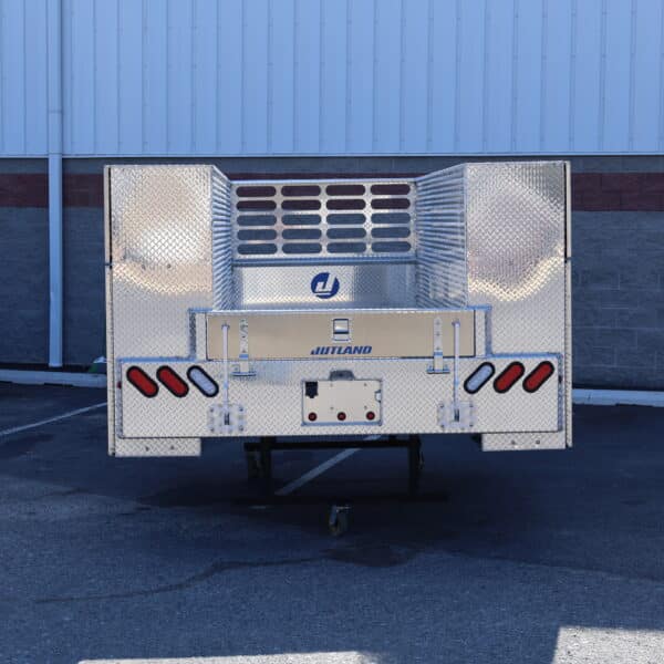 Jutland 60 Series High Side Service Body – 96x106" Fits Dual Wheel Long Bed - Image 2