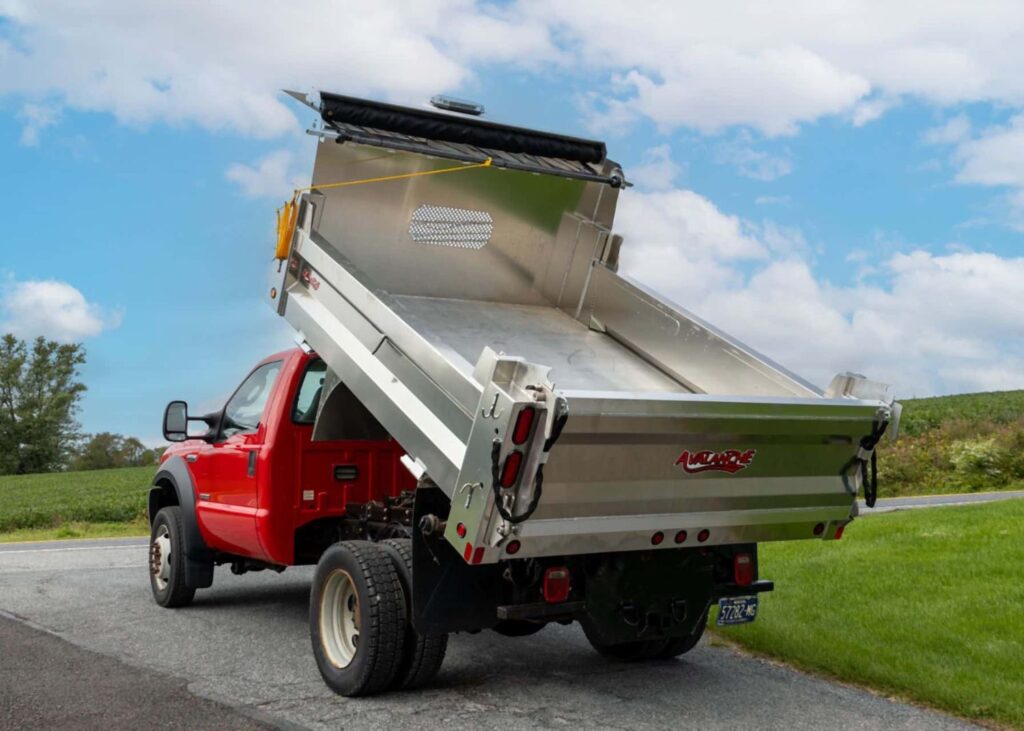 Header Image 1 Types and Styles of Truck Beds: A Practical Guide for Farmers, Contractors, and Builders