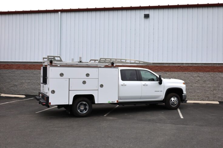 2026 Chevy 3500 with a Martin High Side Service Body