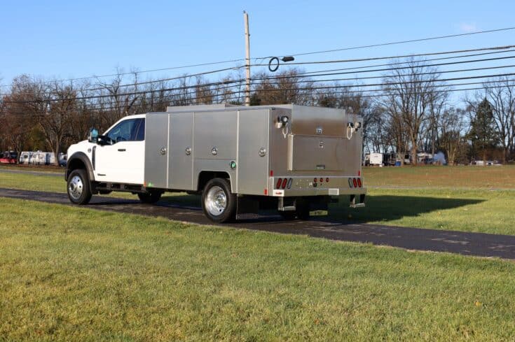 2024 Ford F550 with a Martin High Side Service Body