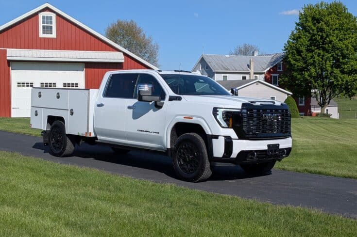 2026 GMC 3500 with a Martin Standard Service Body